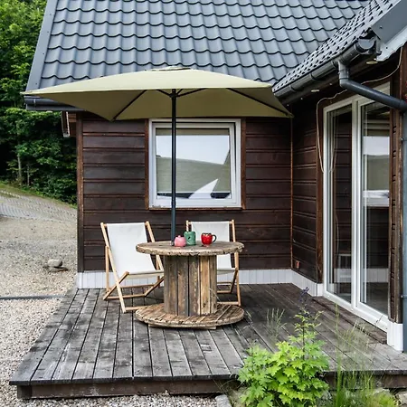 Resetowka Nr 2 - Rodzinny Na Odludziu Feriehus *